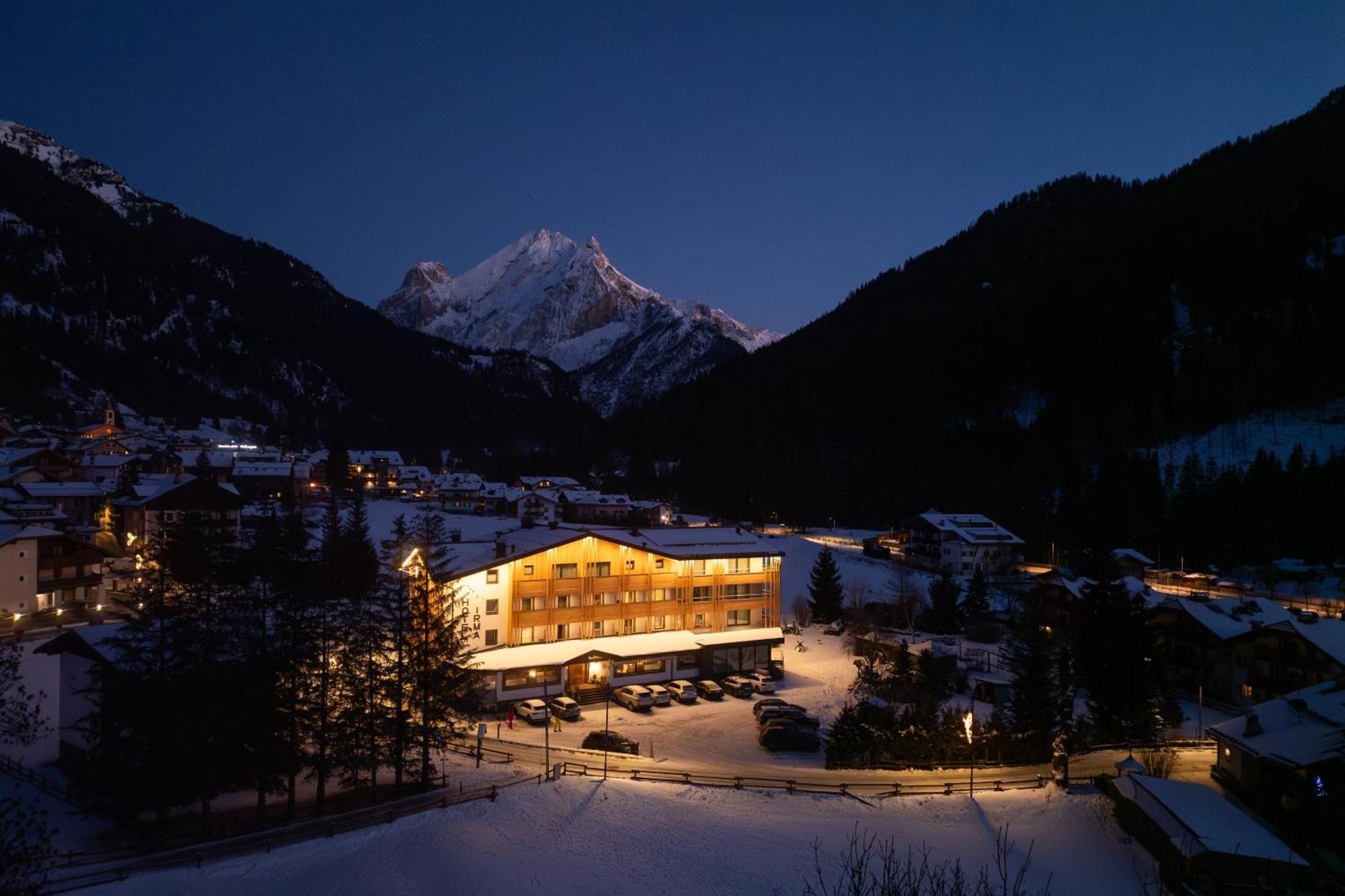 Dolomiten Hotel Irma Canazei Ngoại thất bức ảnh