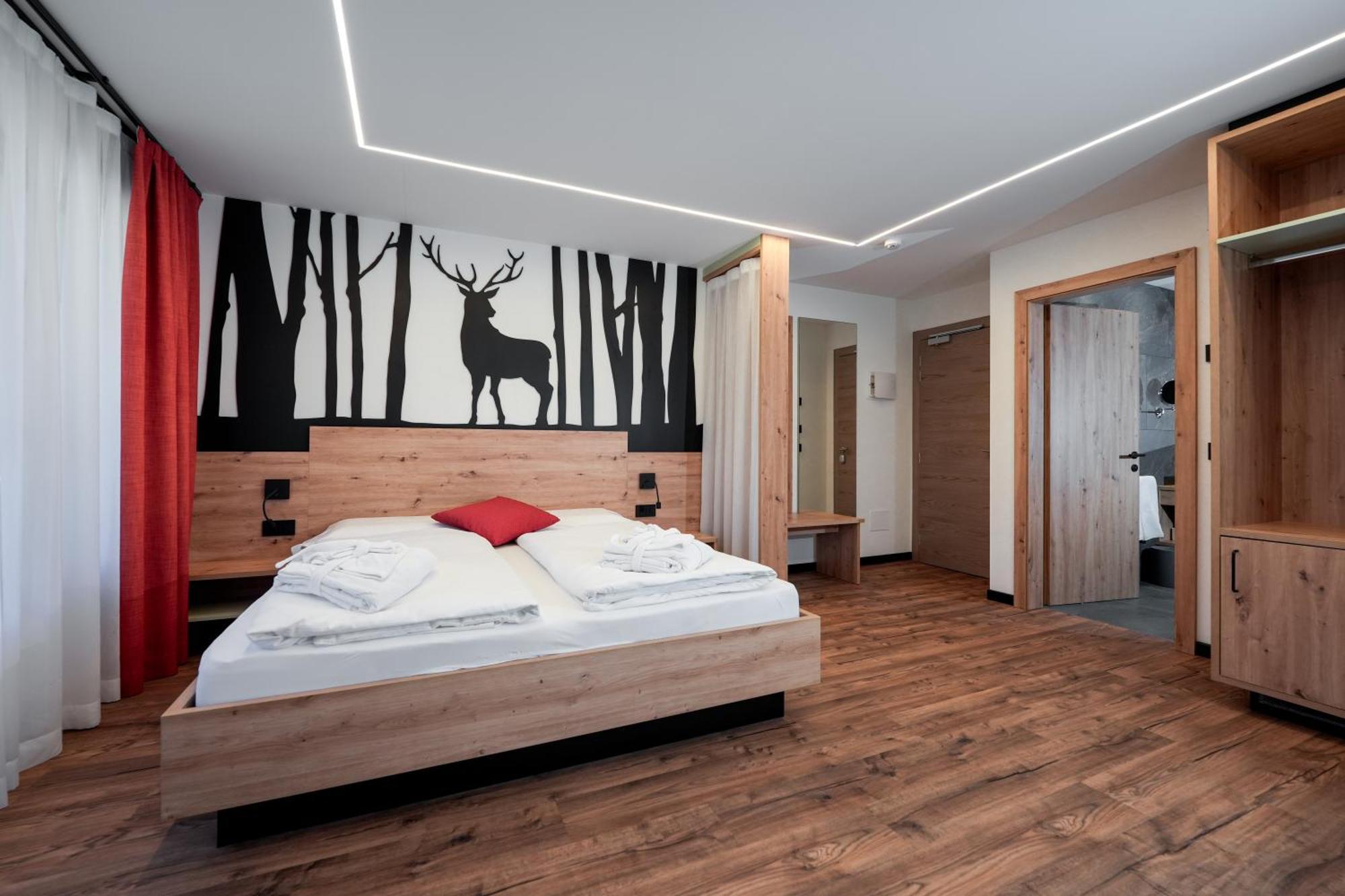 Dolomiten Hotel Irma Canazei Ngoại thất bức ảnh