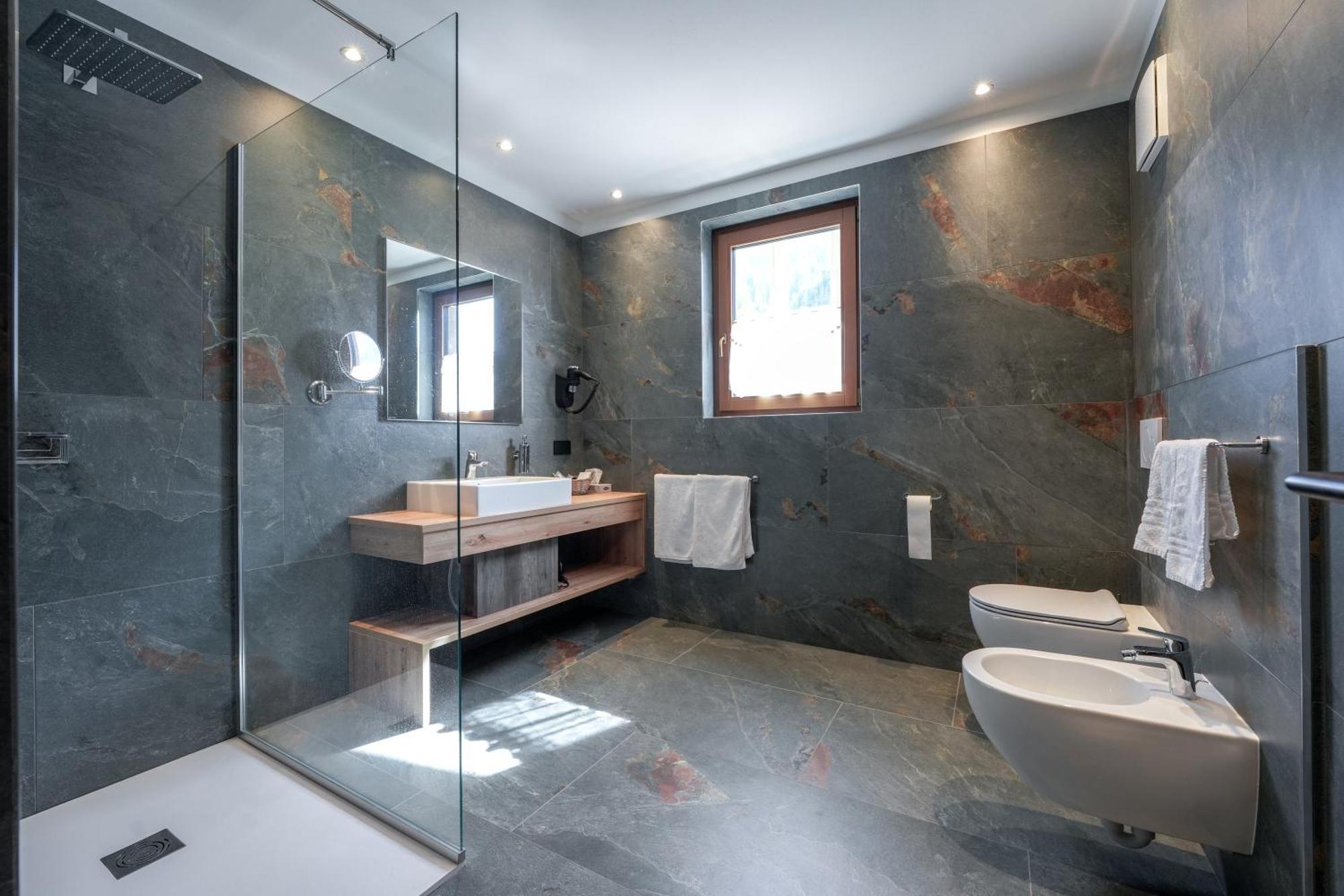 Dolomiten Hotel Irma Canazei Ngoại thất bức ảnh